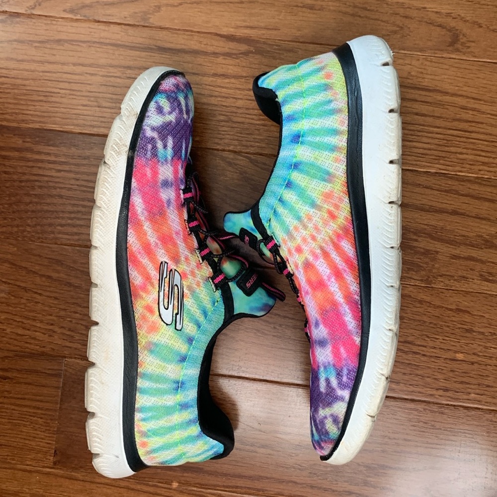 Tie Die slip on Sketchers